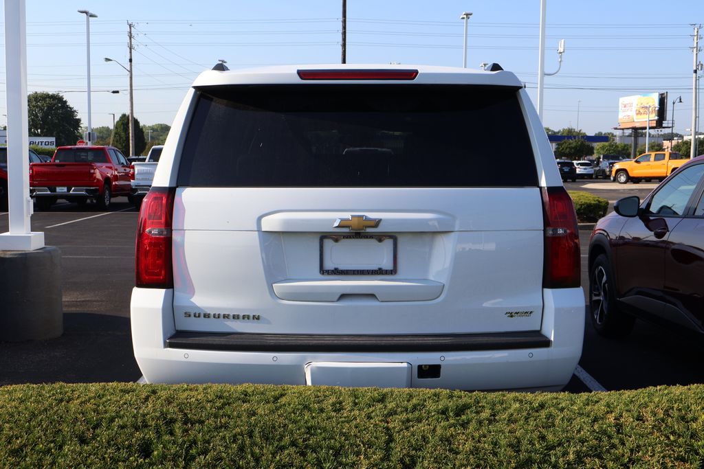 Thumbnail: 2019 Chevrolet Suburban - 9