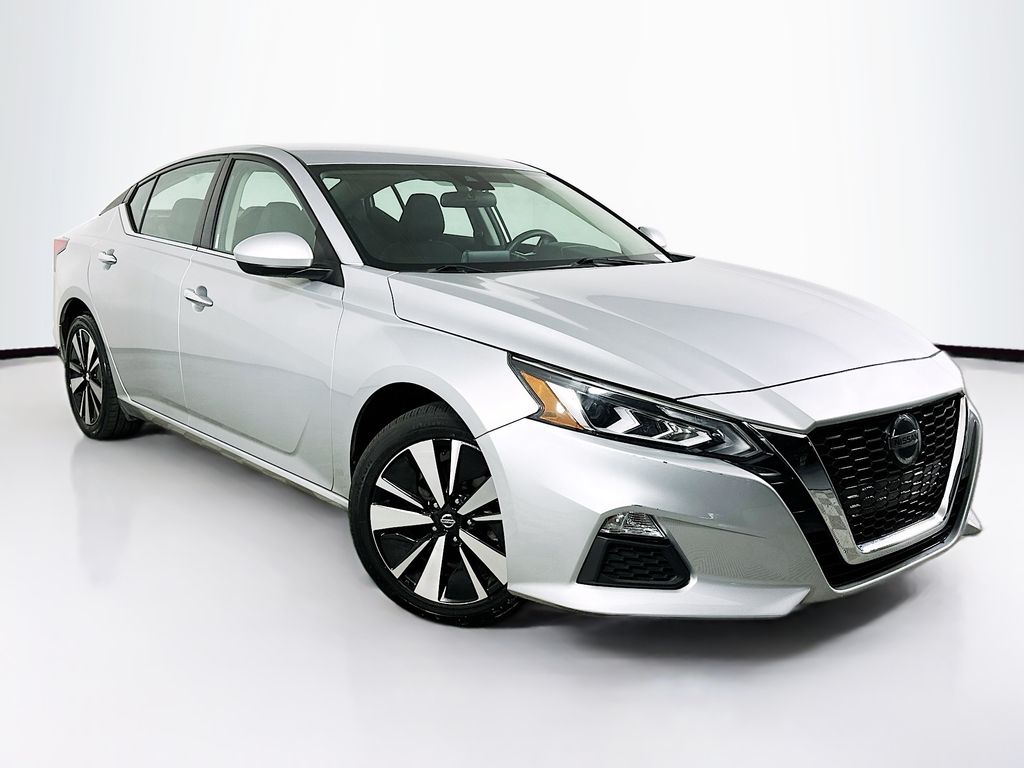 2021 Nissan Altima 2.5 SV