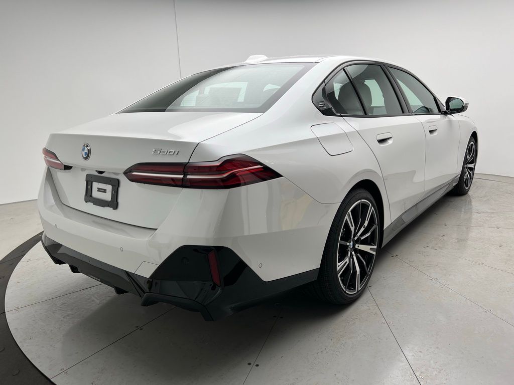 2025 BMW 5 Series 530i 3