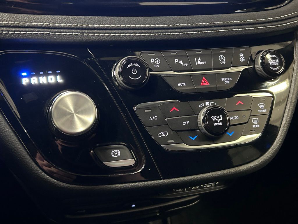 used 2023 Chrysler Pacifica car, priced at $34,450