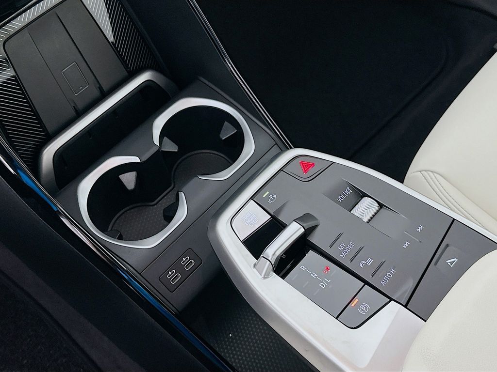 Thumbnail: 2026 BMW X1 - 15