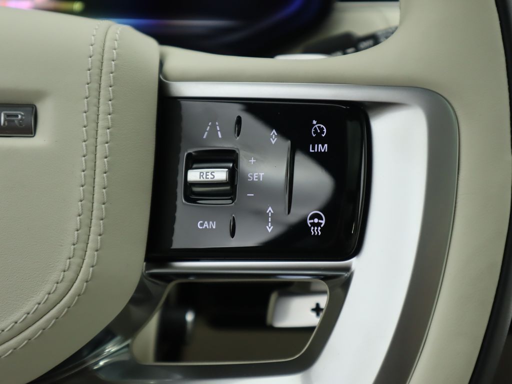 Thumbnail: 2025 Land Rover Range Rover - 12