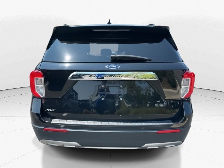 2023 Black Metallic Ford Explorer XLT RWD SUV