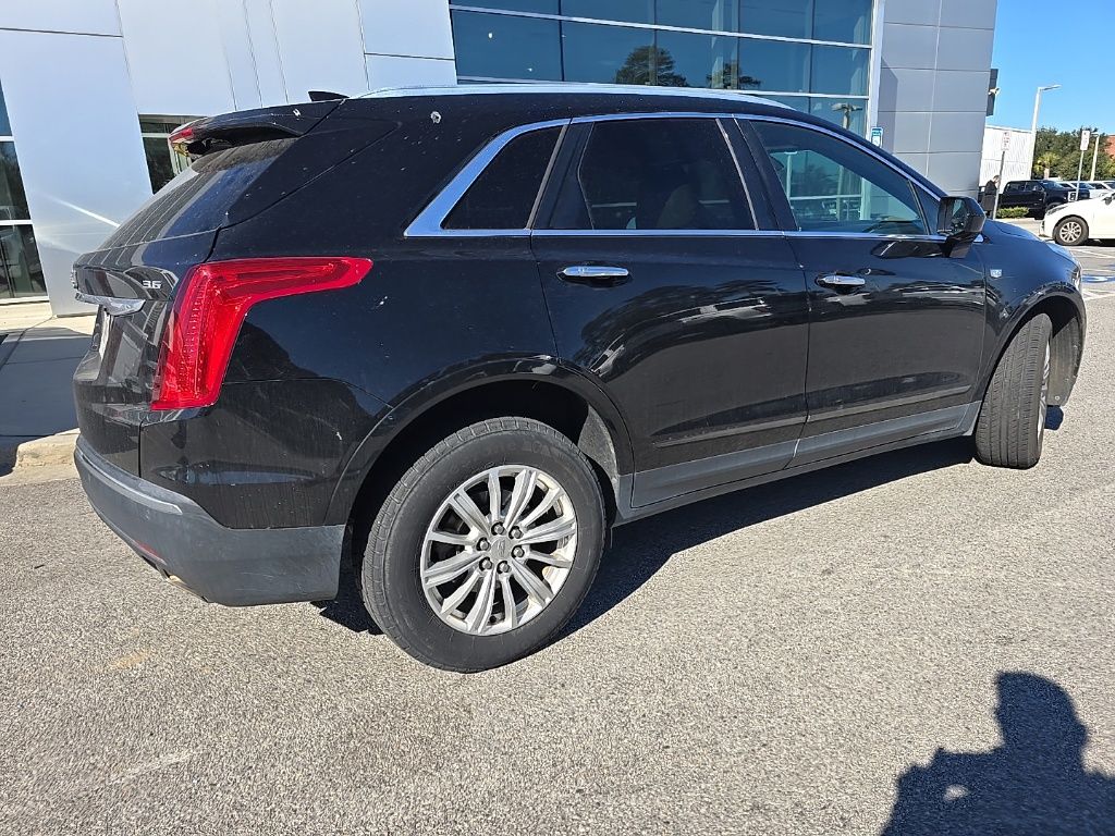 2017 Cadillac XT5 Standard