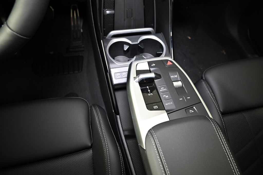 Thumbnail: 2026 BMW X1 - 20