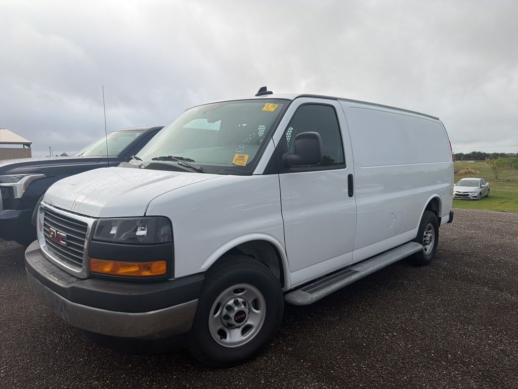 Summit White 2024 GMC Savana Cargo 2500 RWD Van Rear-Wheel Drive 8-Speed Automatic Overdrive