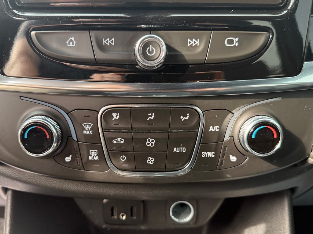 2023 Chevrolet Traverse LT Leather Black at Klick Lewis Buick Chevrolet