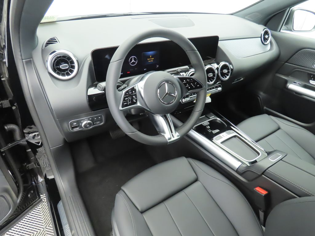 2025 Mercedes-Benz GLA 250 10
