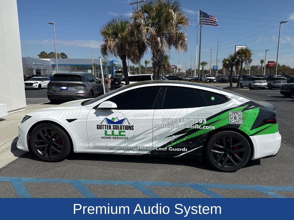 2025 Tesla Model S Plaid