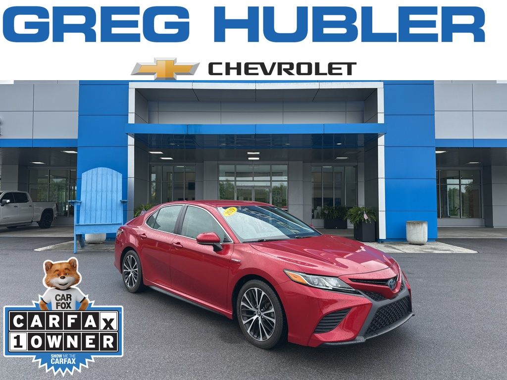 2019 Toyota Camry Hybrid  photo