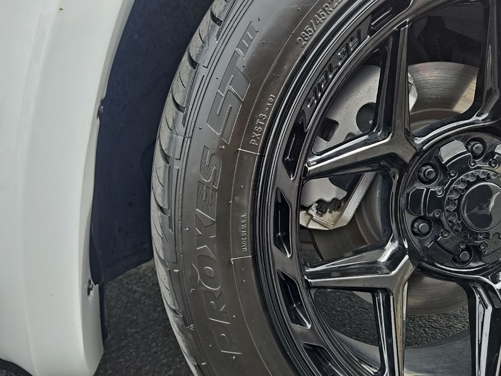 Used 2025 White Ram Big Horn/Lone Star image 18