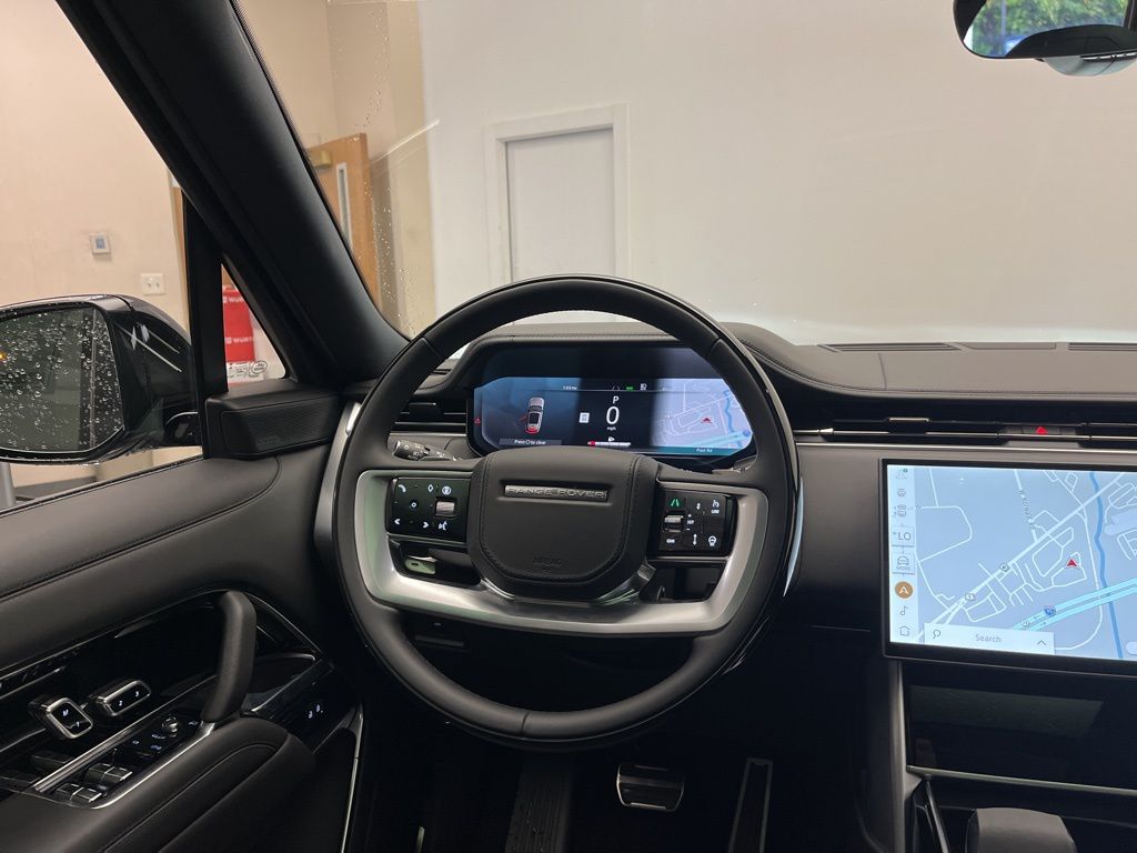 Thumbnail: 2025 Land Rover Range Rover - 26