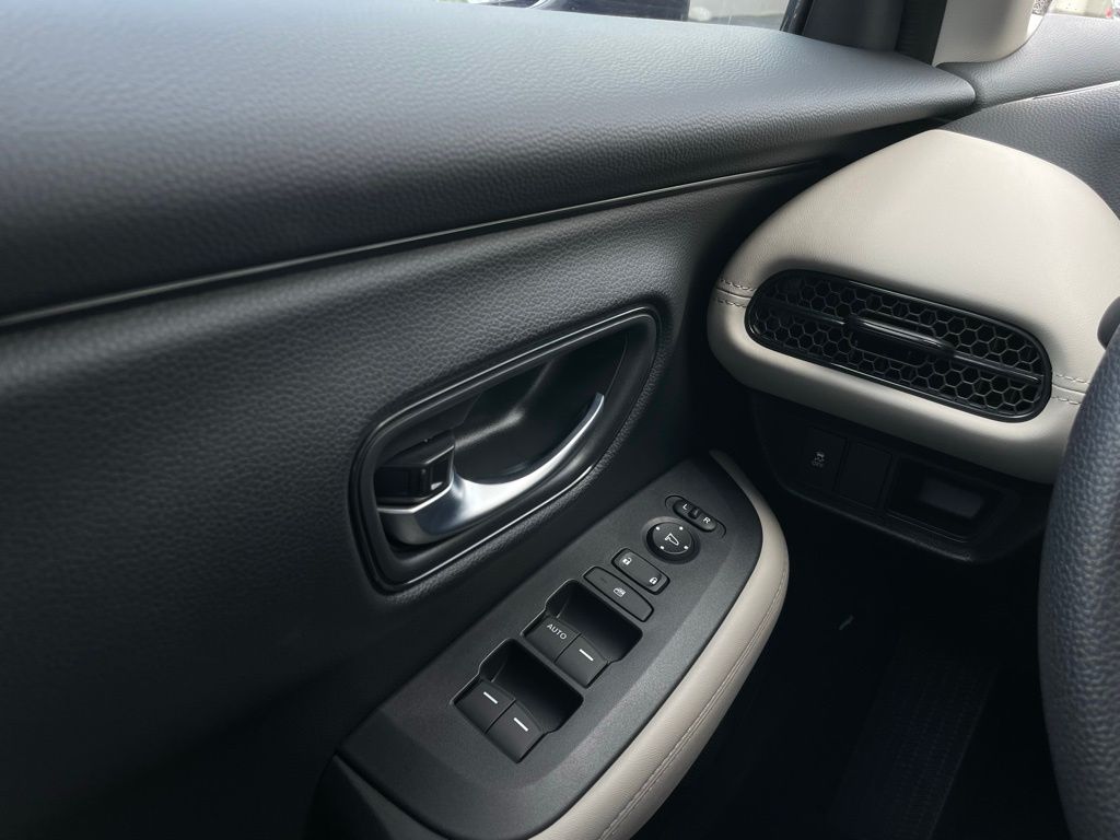 Thumbnail: 2026 Honda HR-V - 23