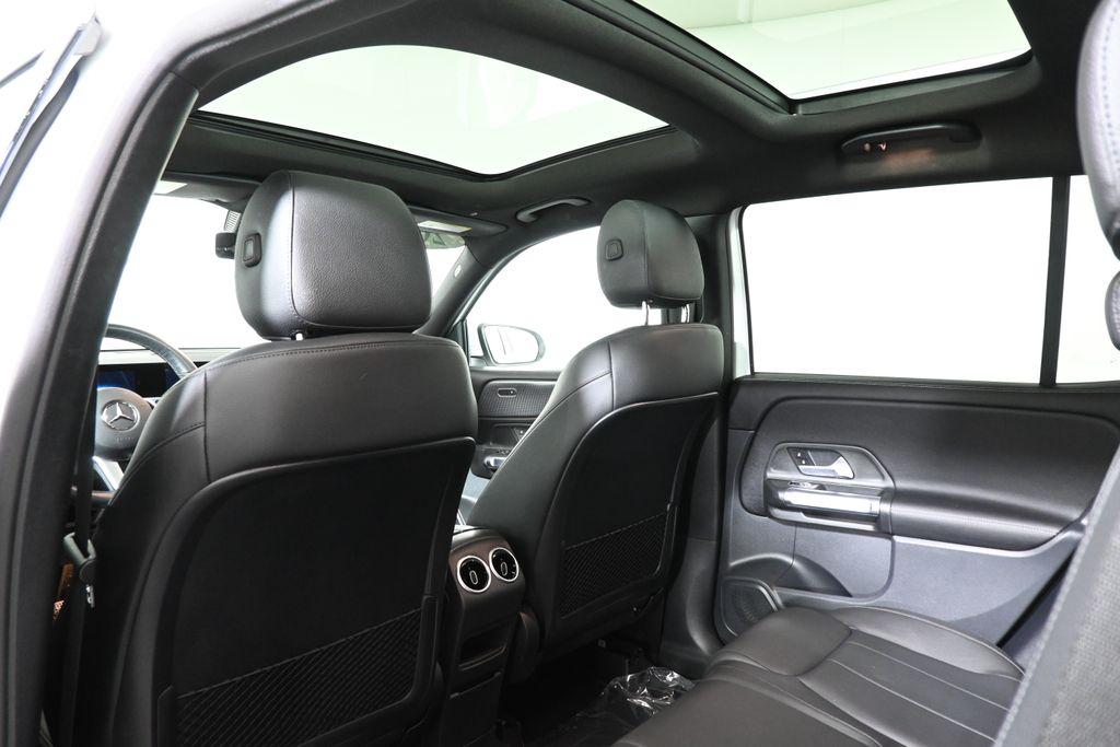 2022 Mercedes-Benz GLB 250 32
