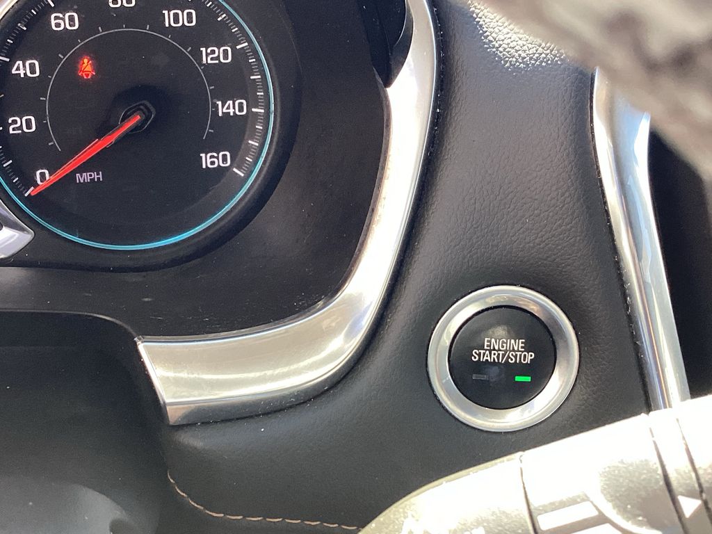 Used 2021 Chevrolet Traverse SUV