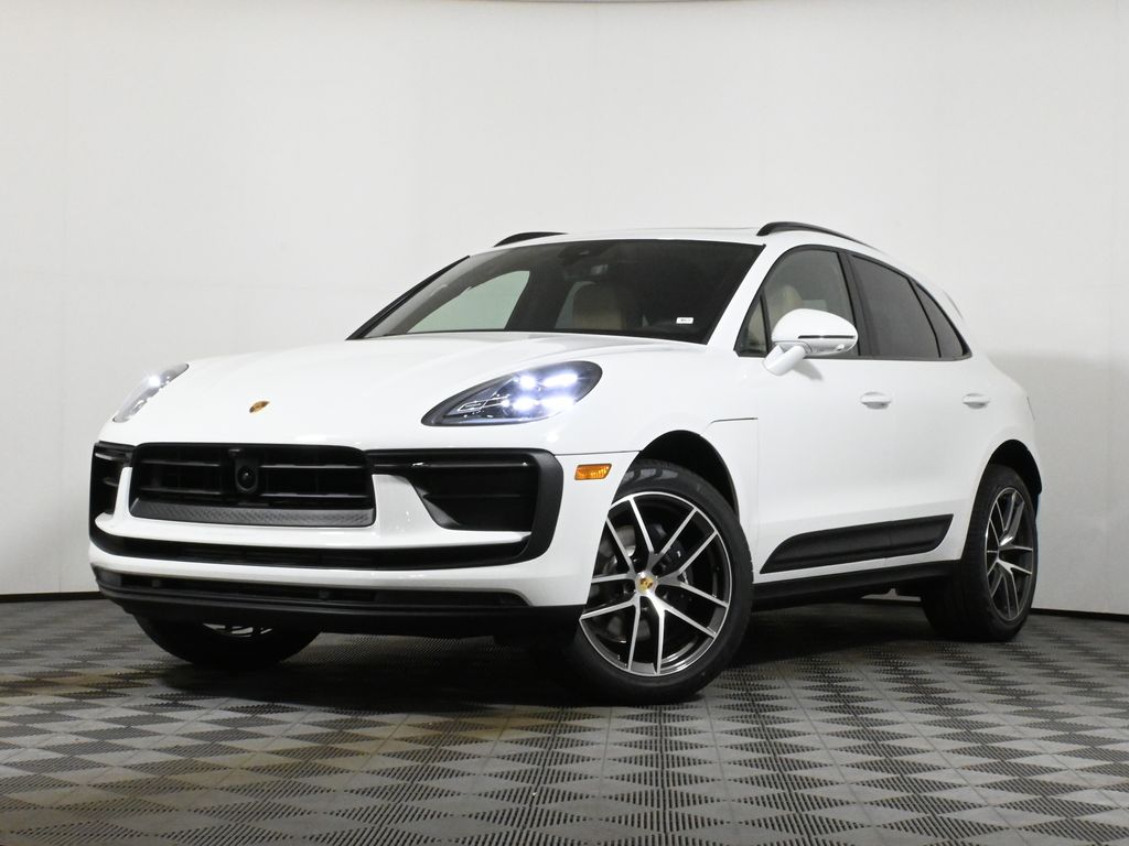 Thumbnail: 2025 Porsche Macan - 1