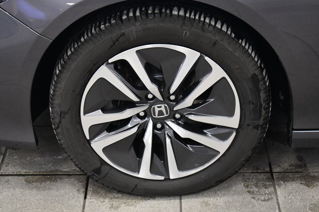 Thumbnail: 2018 Honda Accord - 14