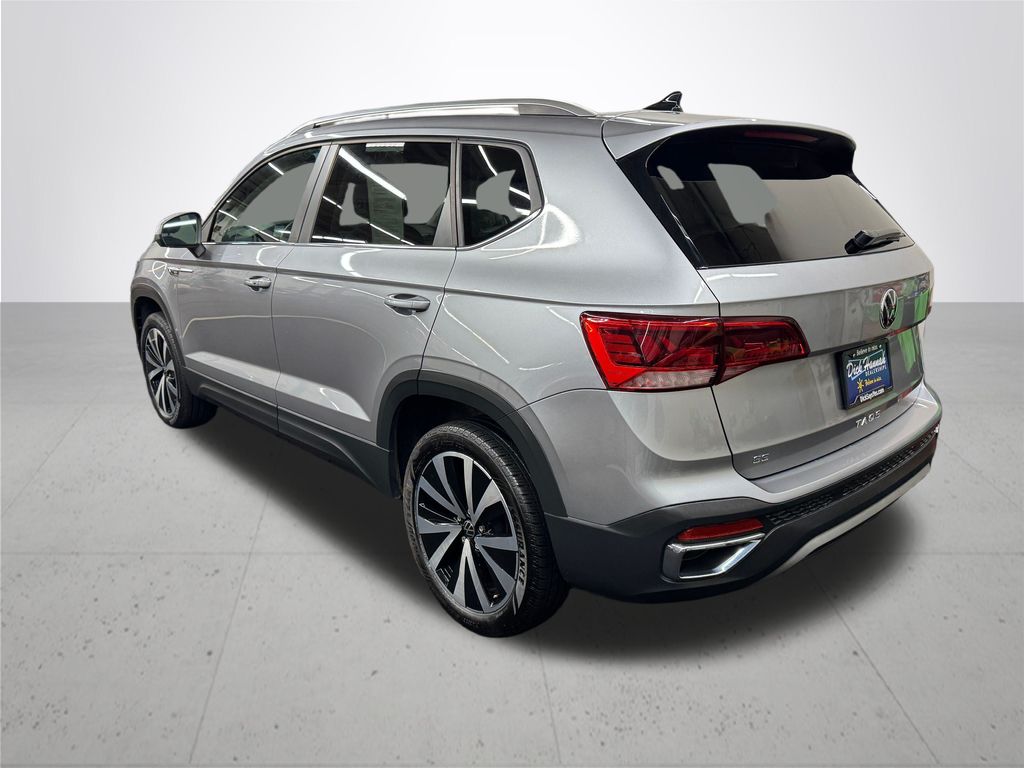 2024 Volkswagen Taos 1.5T SE