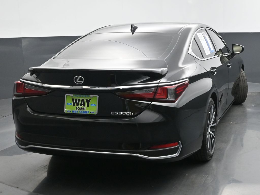2024 Lexus ES 300h Base