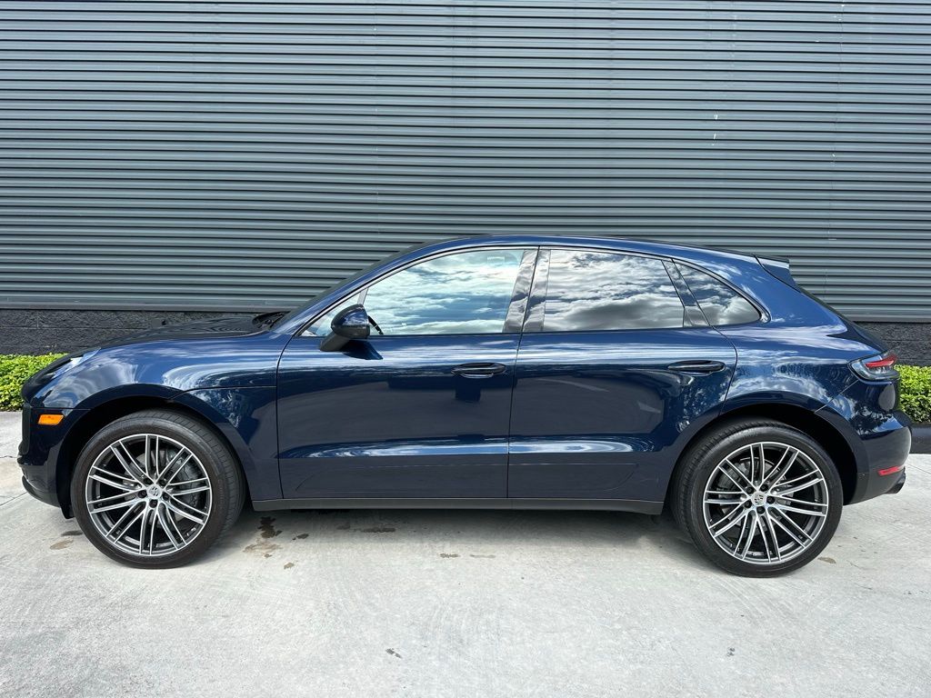 Thumbnail: 2021 Porsche Macan - 2