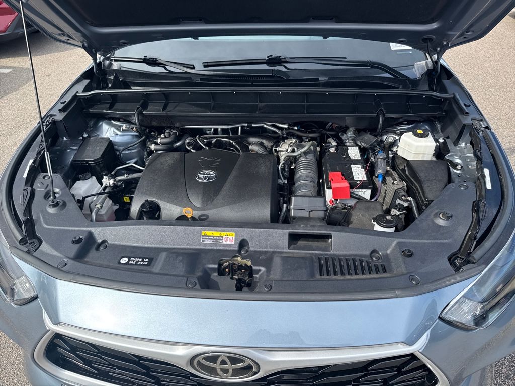 2022 Toyota Highlander XLE photo 45