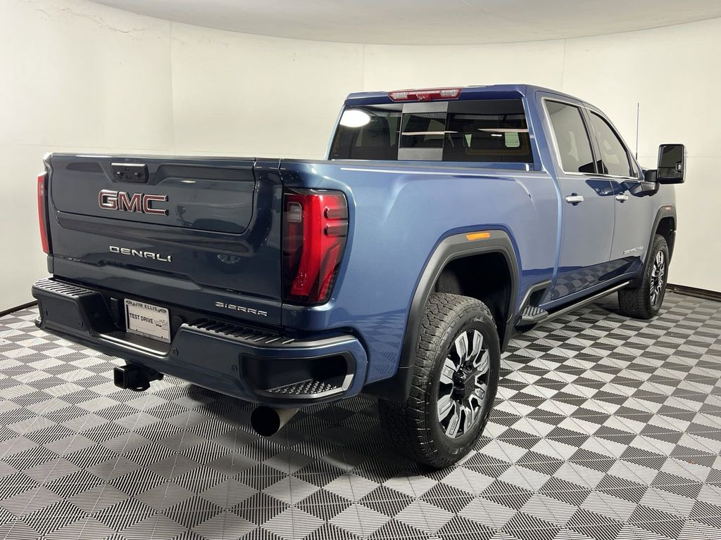 2024 GMC Sierra 2500HD Denali 6