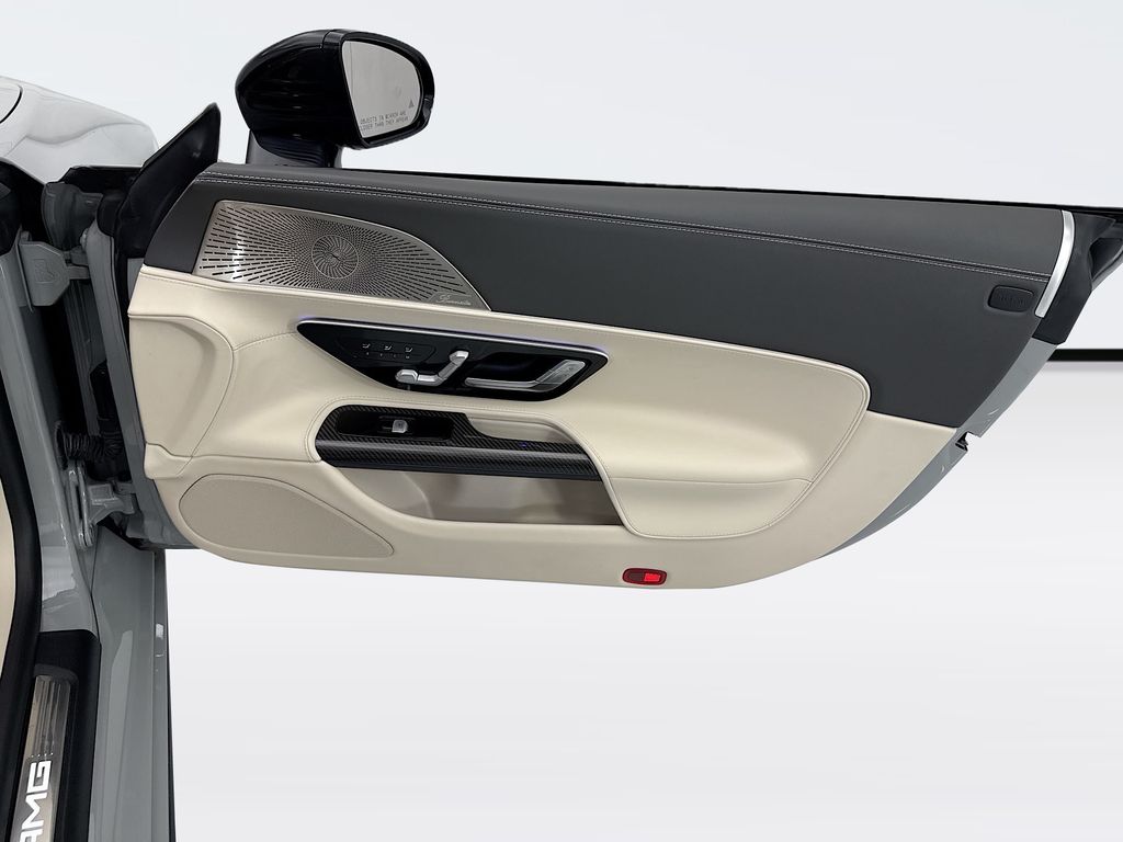 Thumbnail: 2022 Mercedes-Benz SL-Class - 31