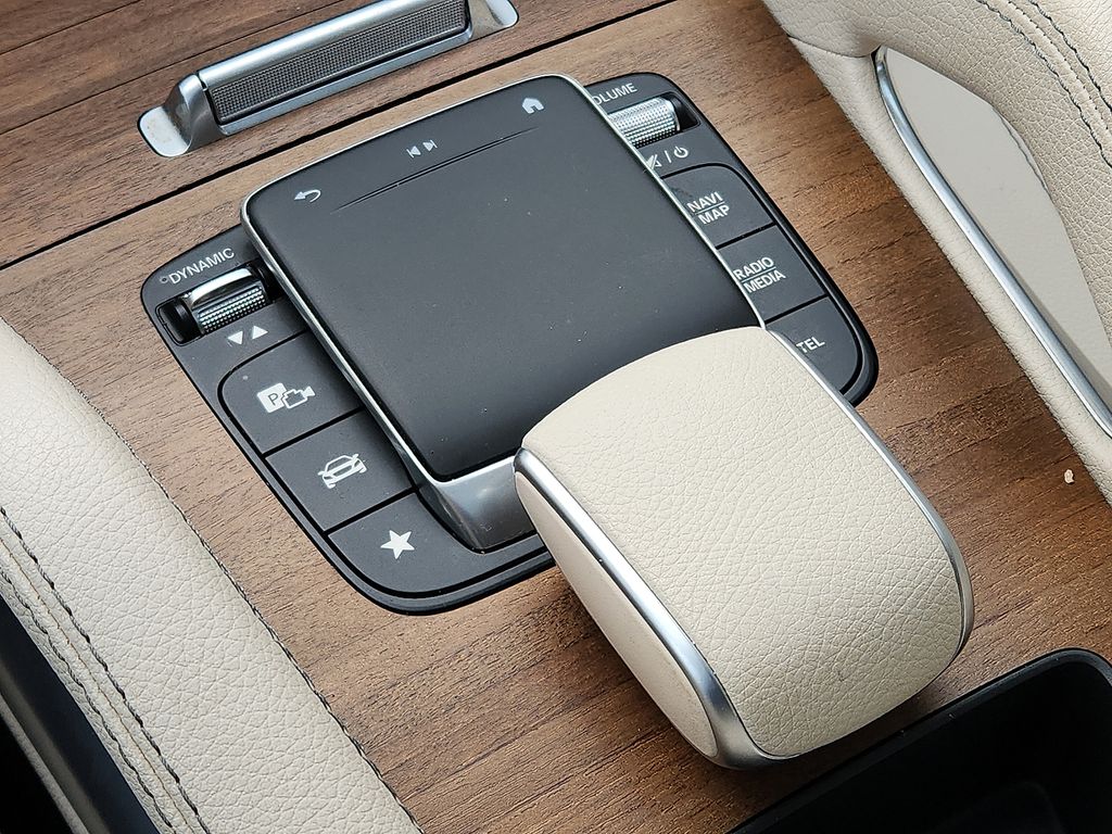 Thumbnail: 2022 Mercedes-Benz GLE - 25