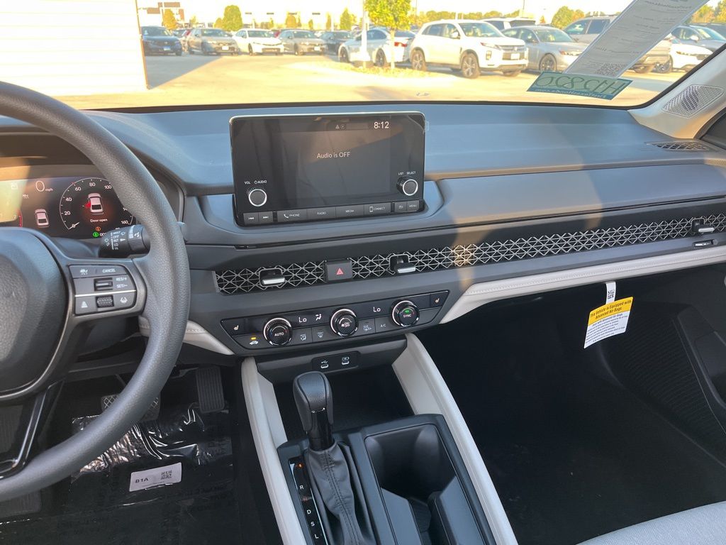 Thumbnail: 2025 Honda Accord - 9