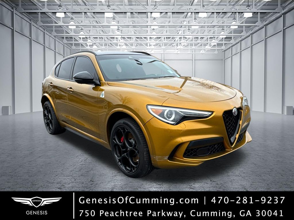 2023 Alfa Romeo Stelvio Quadrifoglio AWD