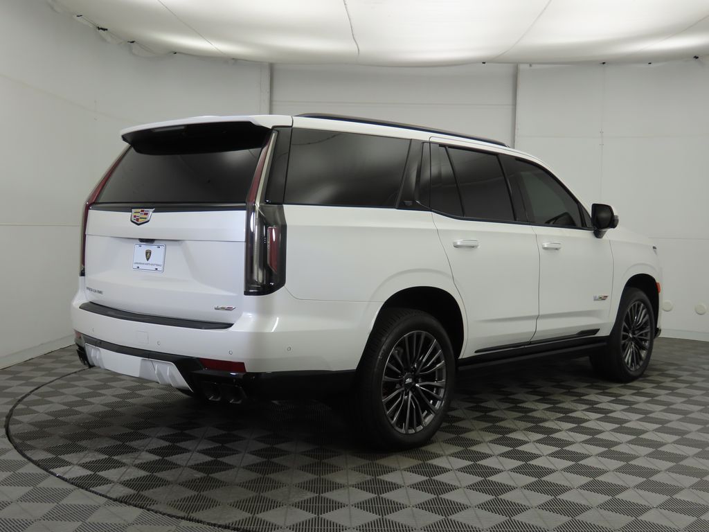 2024 Cadillac Escalade V 5