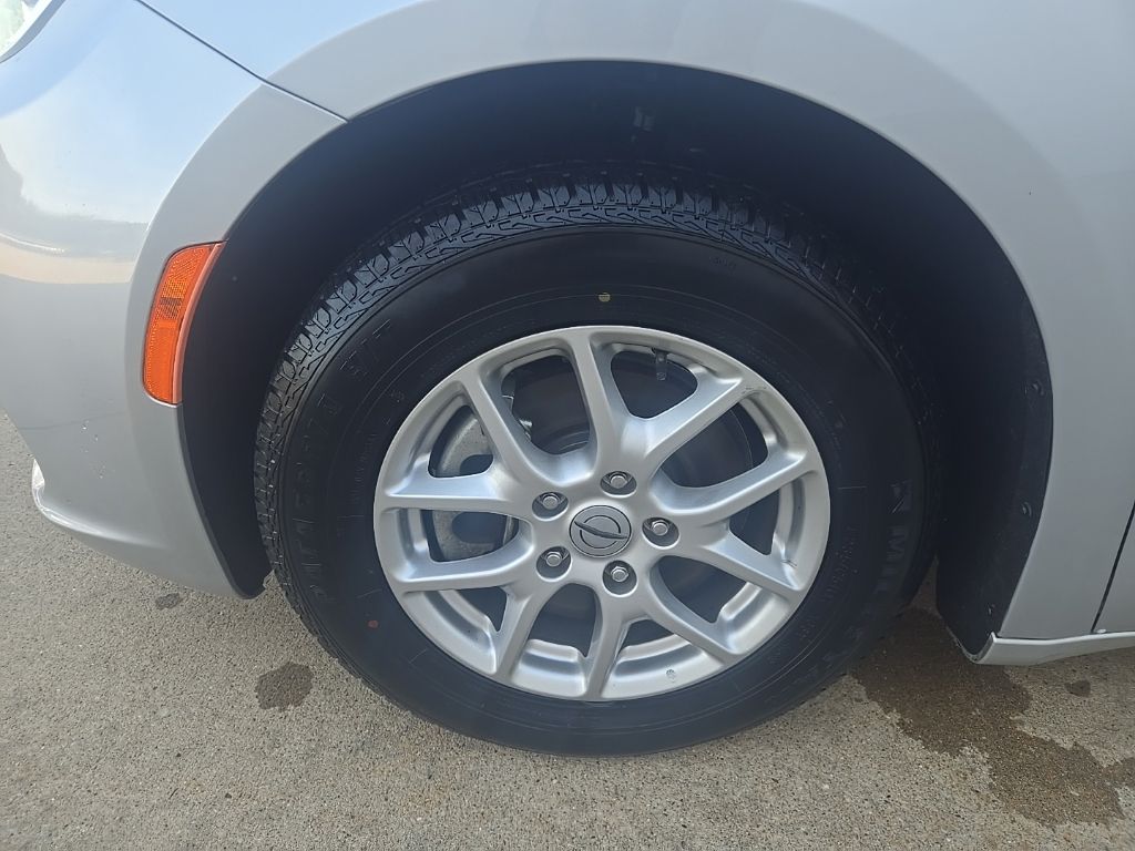 Used 2023 Chrysler Pacifica Van