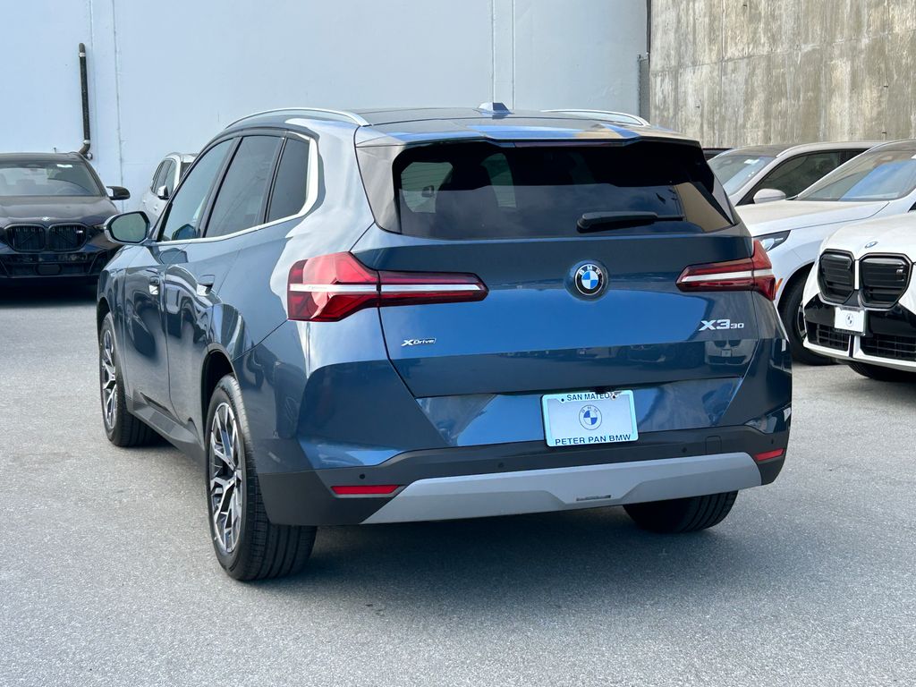 Thumbnail: 2026 BMW X3 - 3