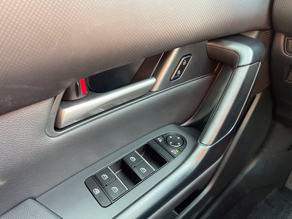 New 2026 Jet Black Mica Mazda 2.5 S Meridian Edition image 18