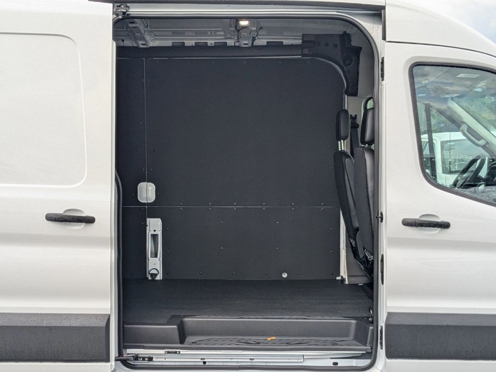 2025 Ford Transit 250