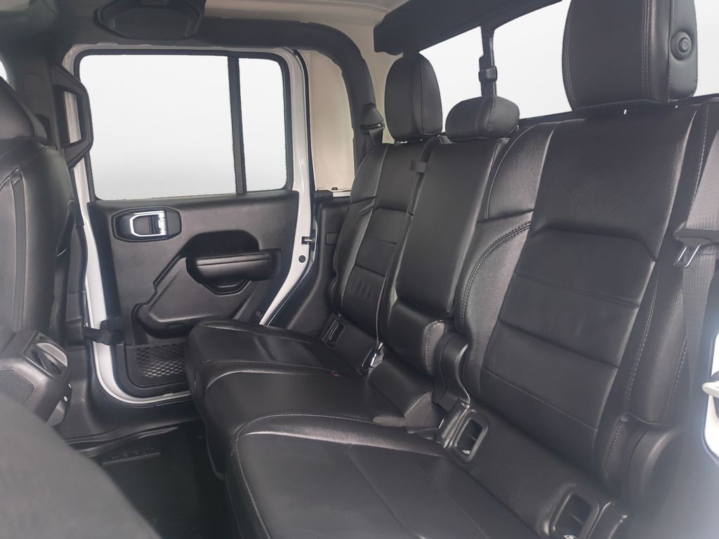 Used Car 2021 Jeep Gladiator  Sport For Sale Under $25,000 In Austin, Texas
