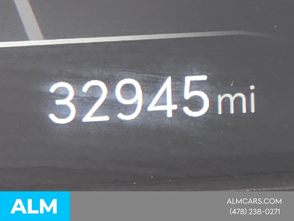 Used 2025 Silver Genesis 2.5T image 27