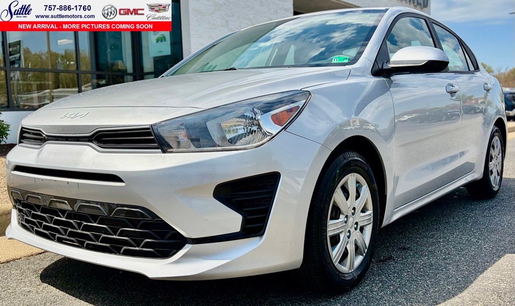 Silky Silver 2022 Kia Rio S FWD Sedan Front-Wheel Drive Continuously Variable Transmission