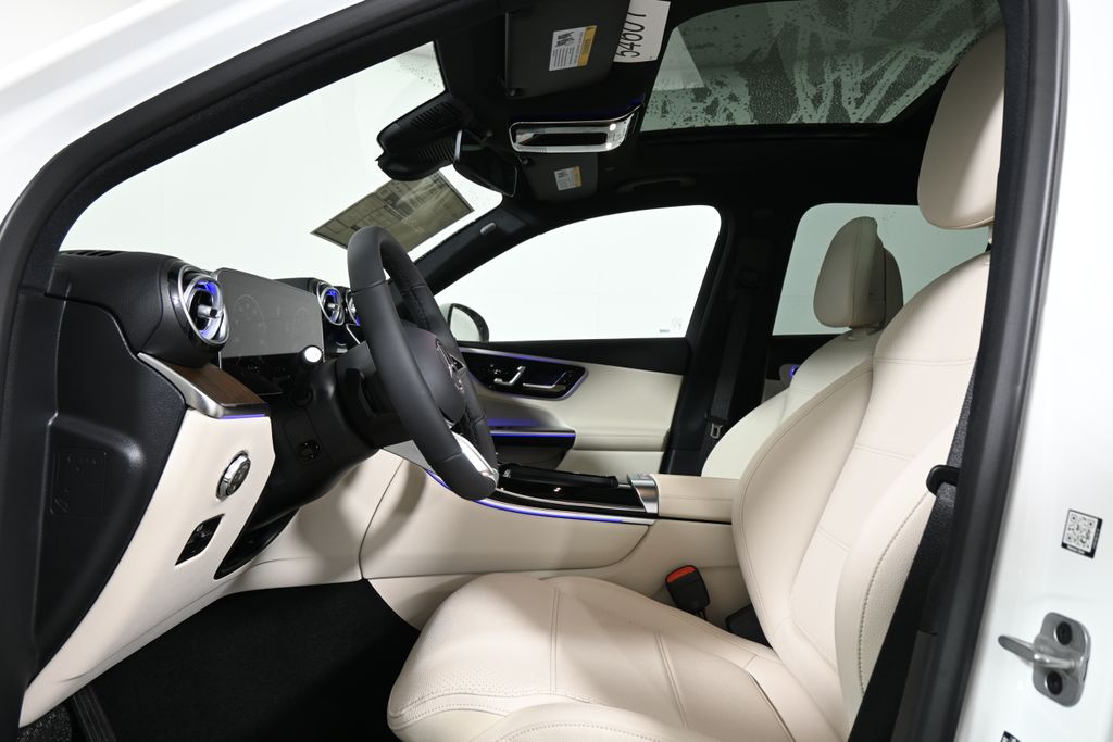 Thumbnail: 2026 Mercedes-Benz GLC - 3