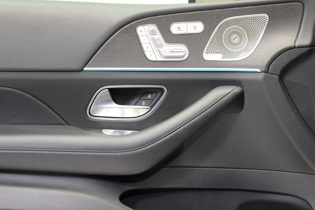 Thumbnail: 2023 Mercedes-Benz GLE - 32