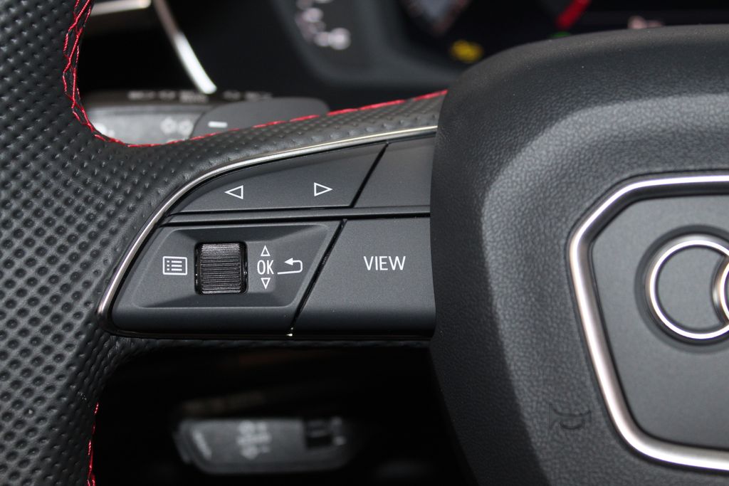 Thumbnail: 2025 Audi Q3 - 30