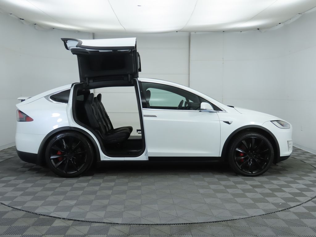 Thumbnail: 2020 Tesla Model X - 12