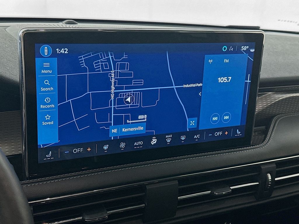 Used 2023 Gray Lincoln Grand Touring image 19