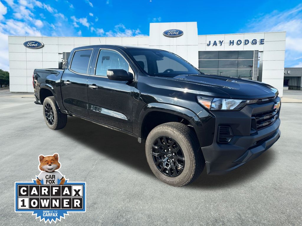 Black 2026 Chevrolet Colorado Pickup Truck Four-Wheel Drive 8-Speed Automatic