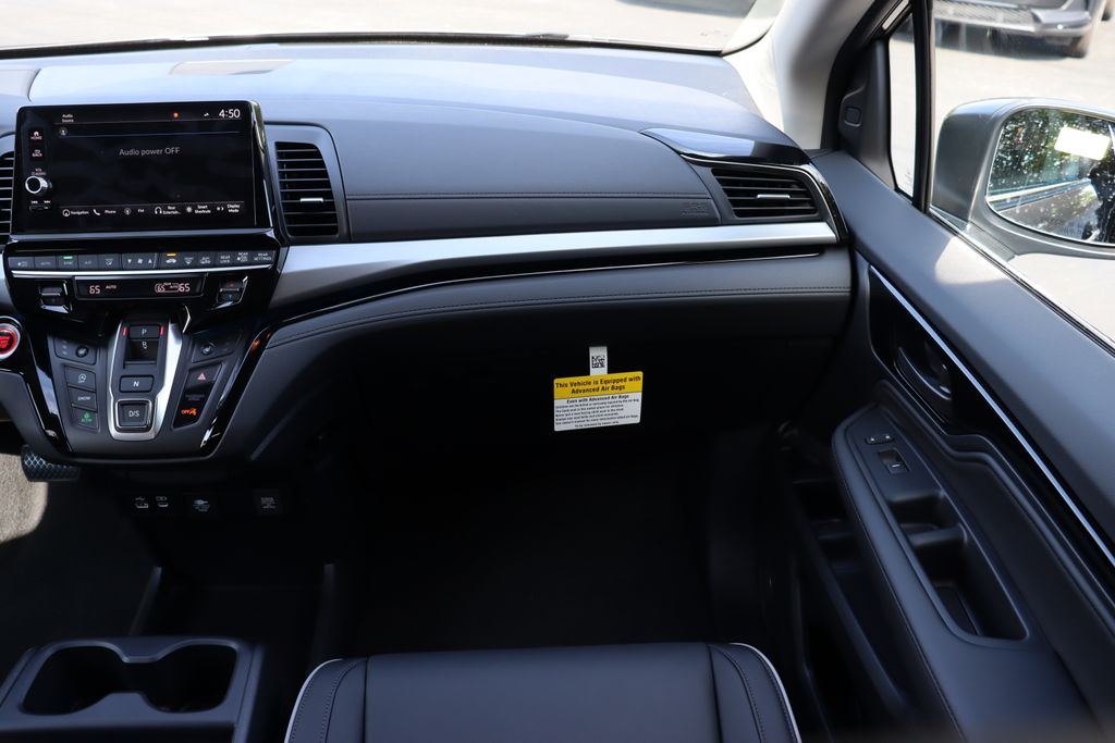 Thumbnail: 2026 Honda Odyssey - 18