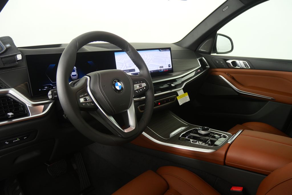 Thumbnail: 2026 BMW X5 - 13