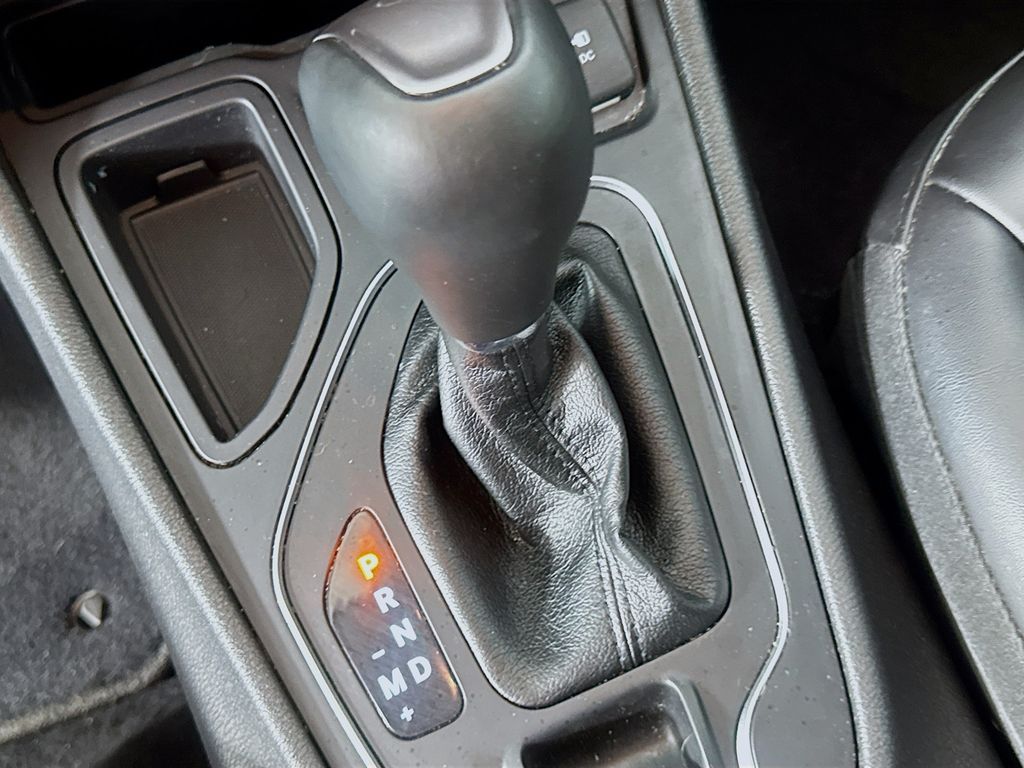 Used Car 2021 Jeep Cherokee  Latitude Plus For Sale Under $20,000 In Austin, Texas