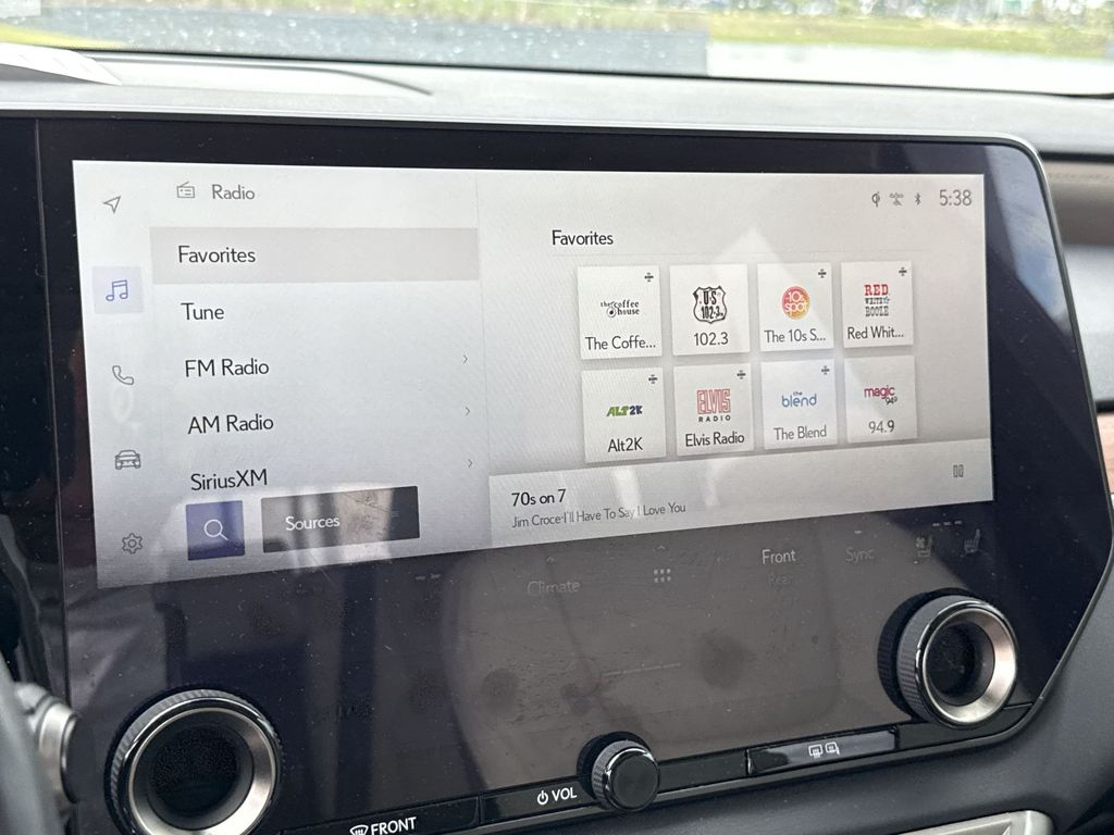 Thumbnail: 2023 Lexus RX - 23