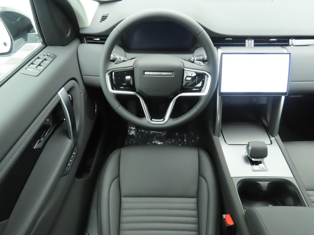 Thumbnail: 2025 Land Rover Discovery Sport - 10