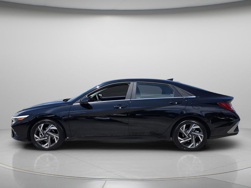 2024 Hyundai Elantra - $22,499